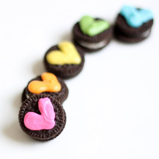rainbow heart mini Oreos