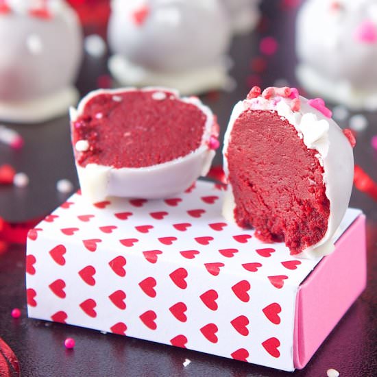 Easy Red Velvet Cake Truffles