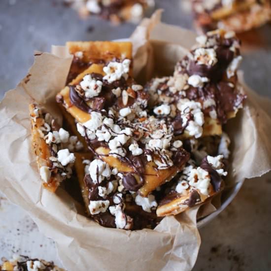 Fully Loaded Toffee Saltines