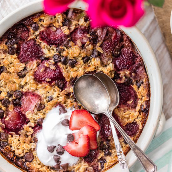 Chocolate Strawberry Baked Oatmeal