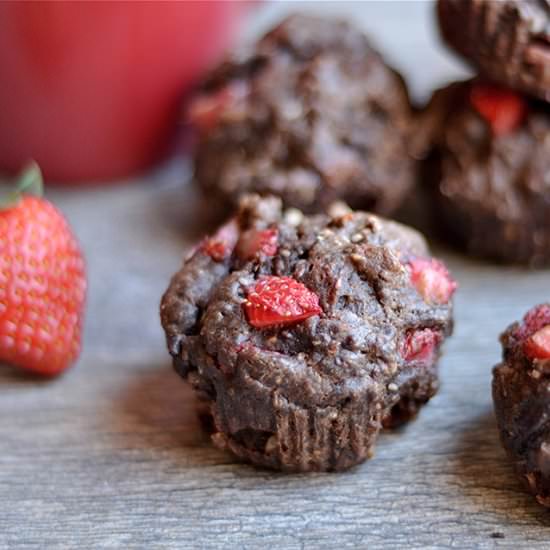 Chocolate Chia Strawberry Muffins