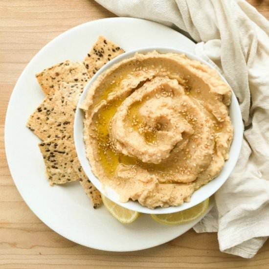Lemon Garlic Hummus