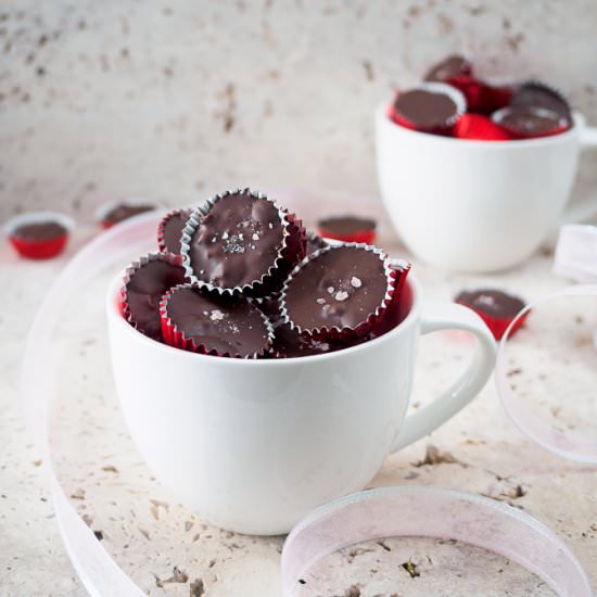 Mini Chocolate Quinoa Crunch Cups