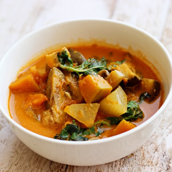 Thai Vegetable Red Curry (Vegan)