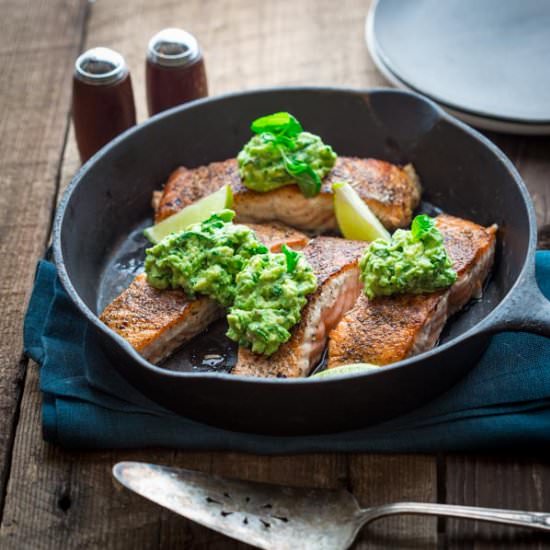 Easy Salmon with Avocado and Basil