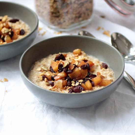 Oatmeal Bowl with an Apple Chutney