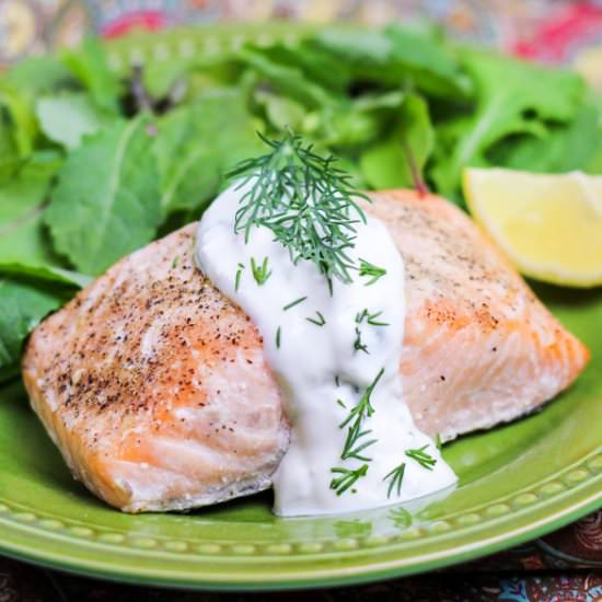 Salmon with Greek Yogurt Dill Sauce