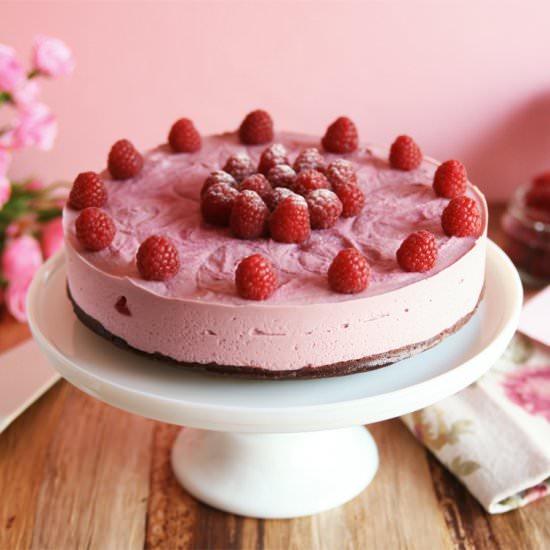 Raw Raspberry Cheesecake
