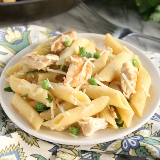 One-Pot Lemon Chicken Pasta