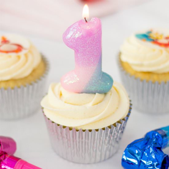 Simple Vanilla Party Cupcakes