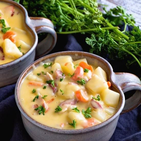 Cheesy Bacon Potato Soup