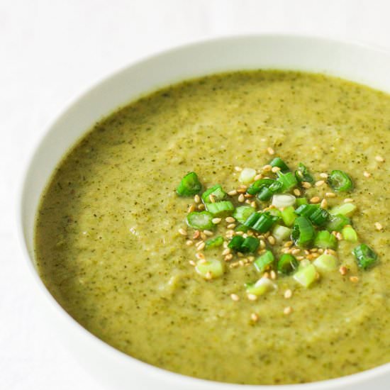 Roasted Broccoli White Bean Soup