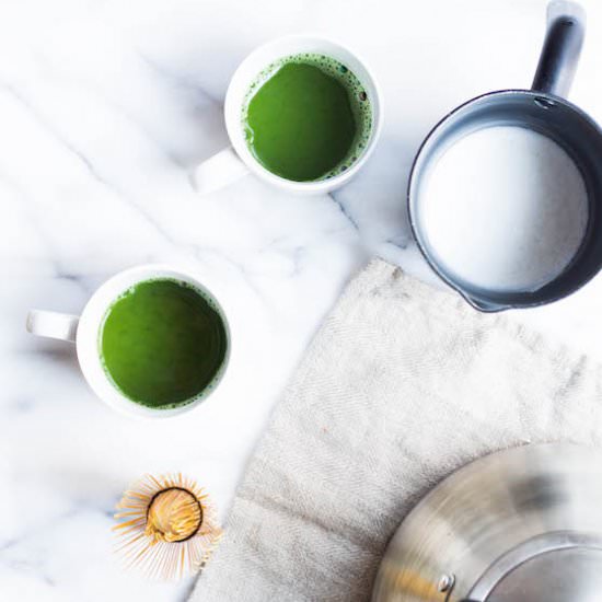 Coconut Matcha Lattes (vegan)