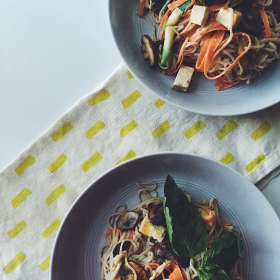 Peanut Veggie Soba Noodles