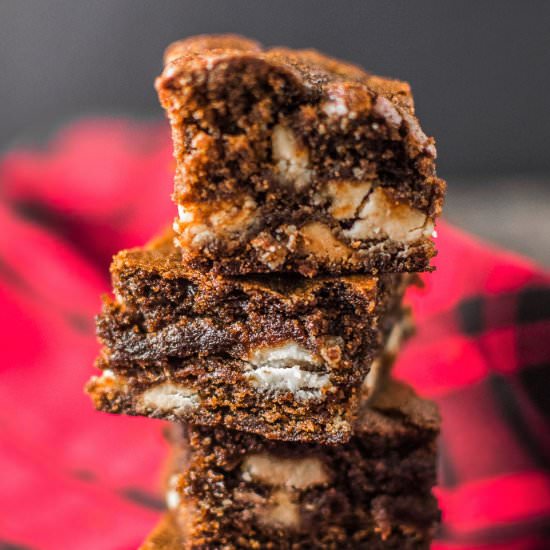 Gingerbread White Chocolate Blondie