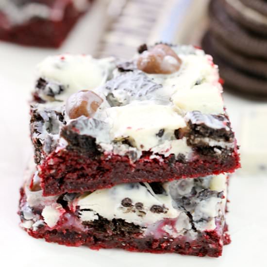 Cookie Lover’s Red Velvet Bars