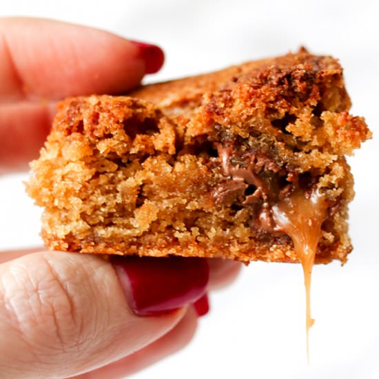 Caramel Stuffed Nutella Blondies