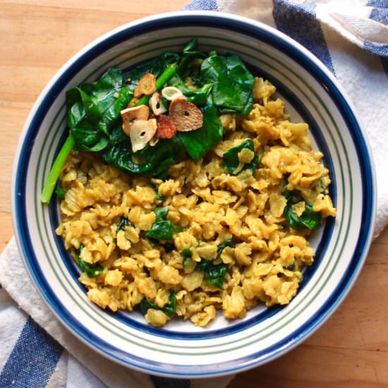 Savory Oats with Spinach & Garlic