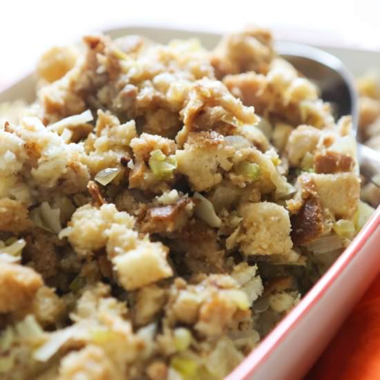 Slow Cooker Stuffing with Sausage