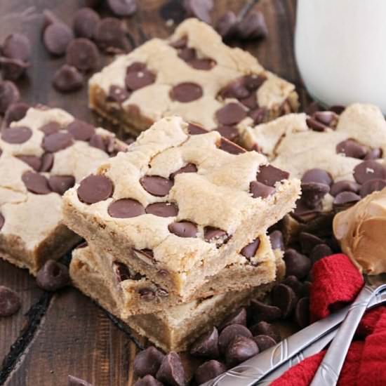 Peanut Butter Chocolate Chip Bars