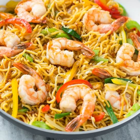 One Pot Shrimp Chow Mein