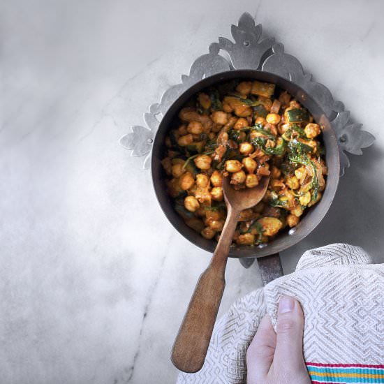Garbanzo Beans Masala + Zucchini
