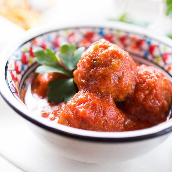 Spanish Meatballs in Tomato Sauce