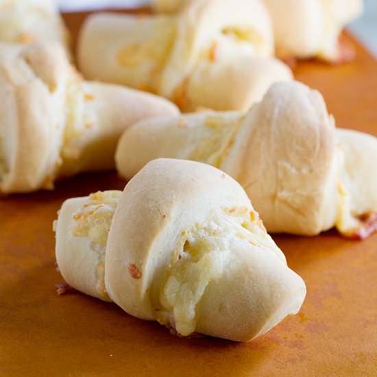Cheesy Crescent Rolls