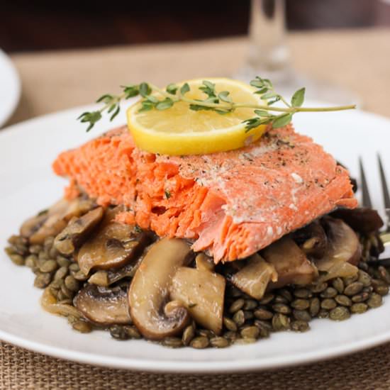 Salmon with Mushrooms and Lentils