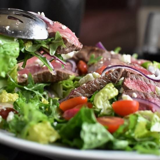 Steak Salad with Blue Cheese