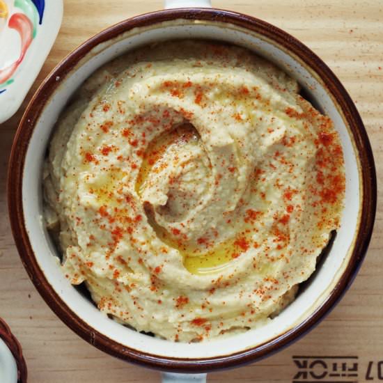 Roasted Garlic Hummus