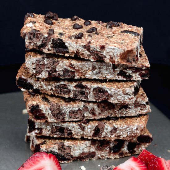 Strawberry Chocolate Granola Bars