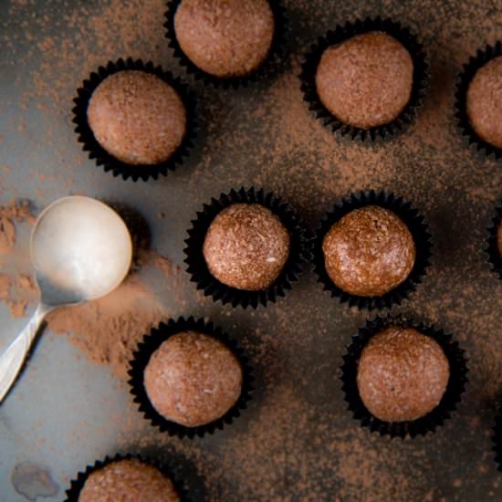 4 Ingredient No Blend Bliss Balls