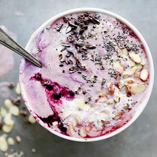 Roasted Strawberry Smoothie Bowl