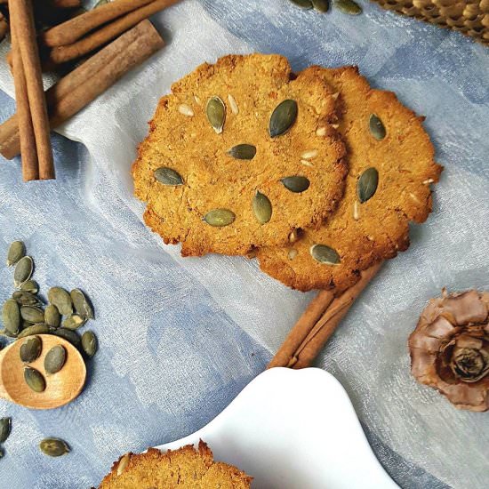 Vegan carrot cookies