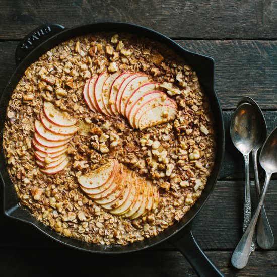 Apple Walnut Baked Oatmeal