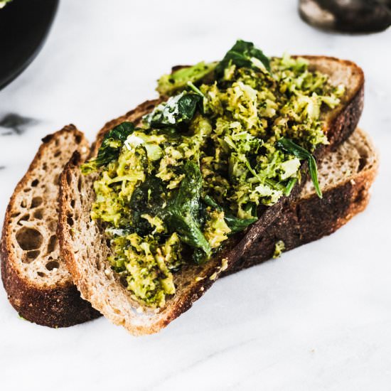 Easy Cheesy Broccoli Rice