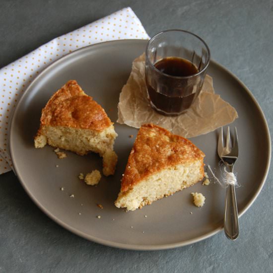 Chunky apple and orange cake
