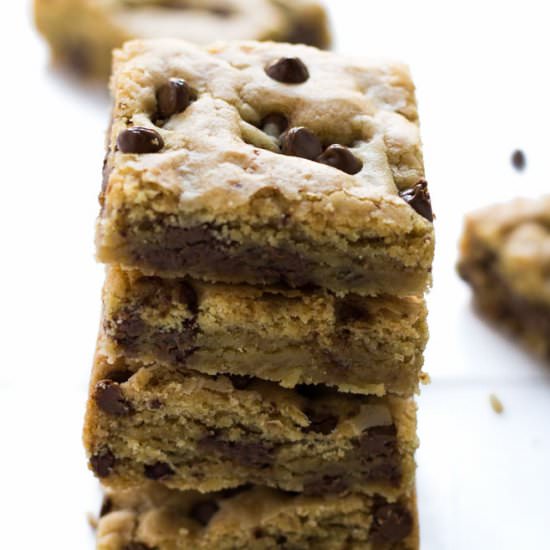Coconut Oil Chocolate Chip Bars
