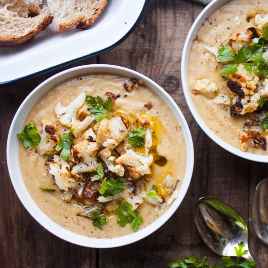 Vegan Roasted Cauliflower Soup