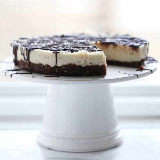 Raw Chocolate Coconut ‘Bounty’ Cake