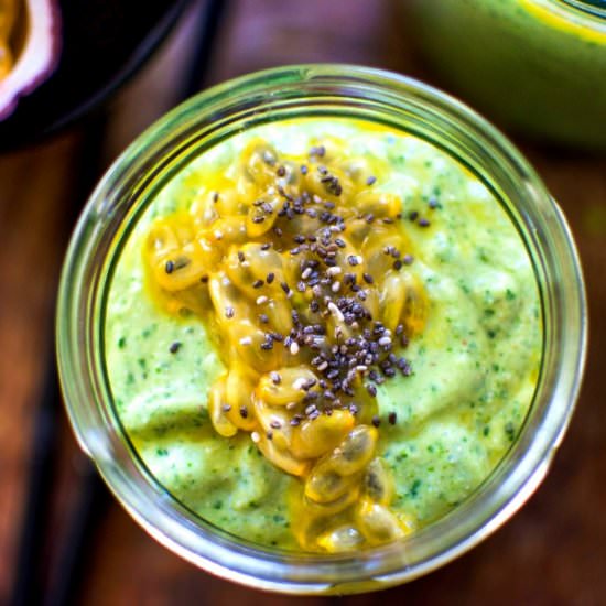 Green buckwheat & avocado smoothie