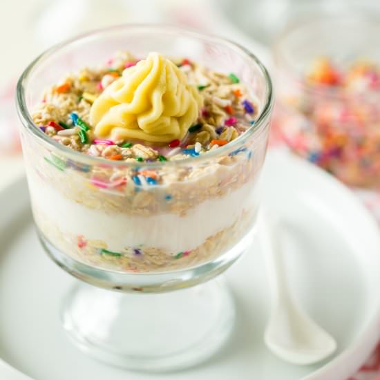 Funfetti Protein Overnight Oats