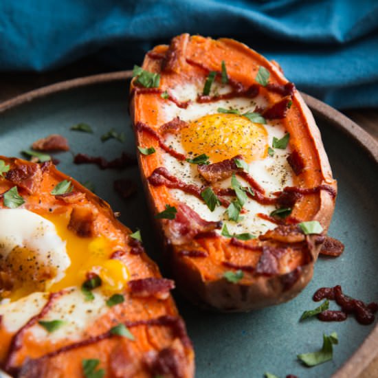 Baked Sweet Potato & Egg Boats