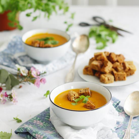 Vegan Coconut and Pumpkin Soup
