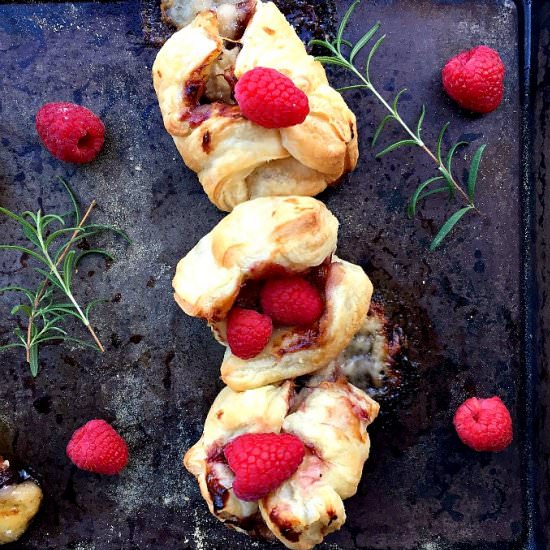 Baked Brie Bites with Raspberries