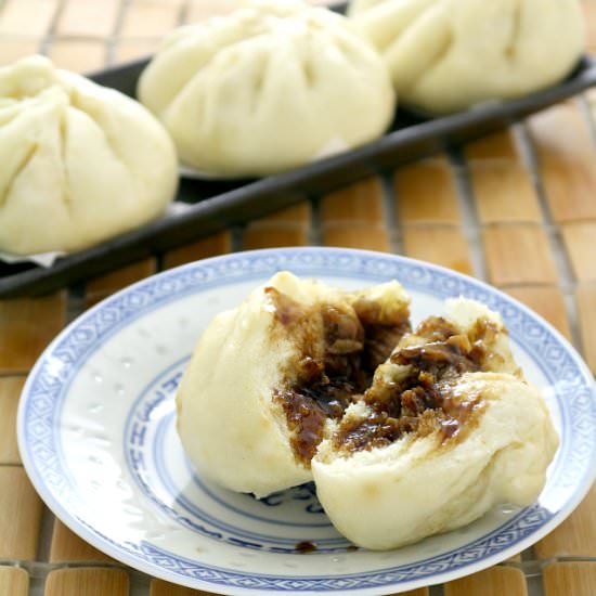 Siopao (Steamed buns)