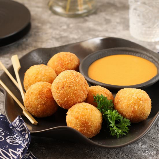 Tuna Mac Cheese Balls