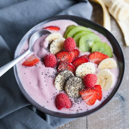 Strawberry Banana Smoothie Bowl