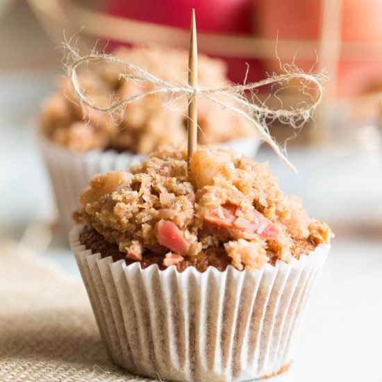 Spiced Apple Crumble Muffins